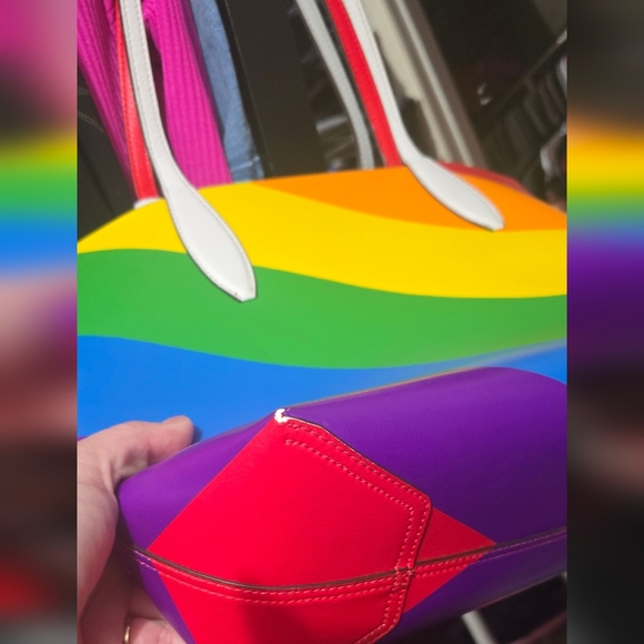 🌈🌈Kate Spade Rainbow Pride Reversible Tote Bag Handbag & Zip Pouch Clutch Set - Picture 5 of 10